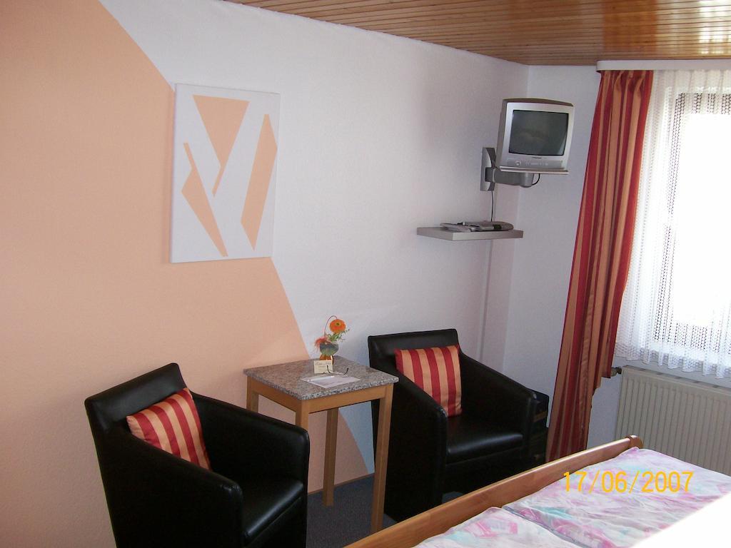 Hotel Haus-Anka Cochem Zimmer foto