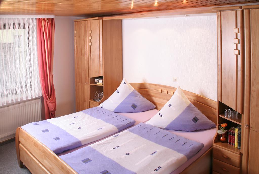 Hotel Haus-Anka Cochem Zimmer foto
